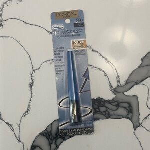 L'Oreal Telescopic Precision Liquid Waterproof Eyeliner - Black Noir 800
